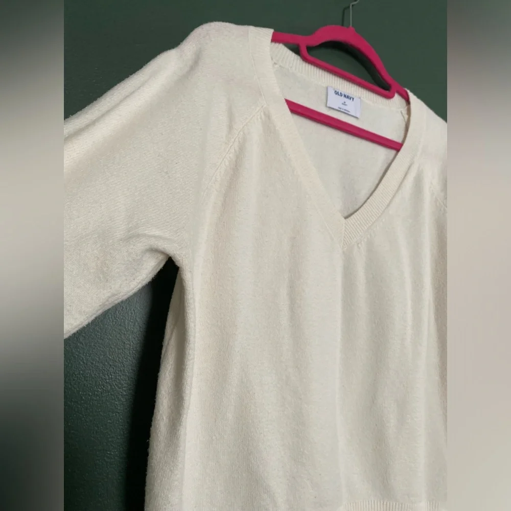 BUNDLE of (3) Old Navy Women's SoSoft V-Neck Sweaters Cream SeaGlass Black Med - Picture 3 of 16